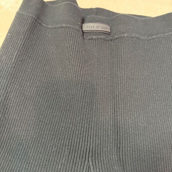 Fear of God Essentials Rib Sweater Bike Shorts - Jet Black XL - Picture 3 of 10